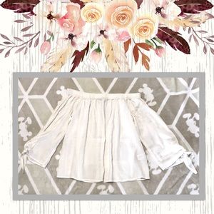 ❤️ 5/$20 Anthropologie Maven West off shoulder top